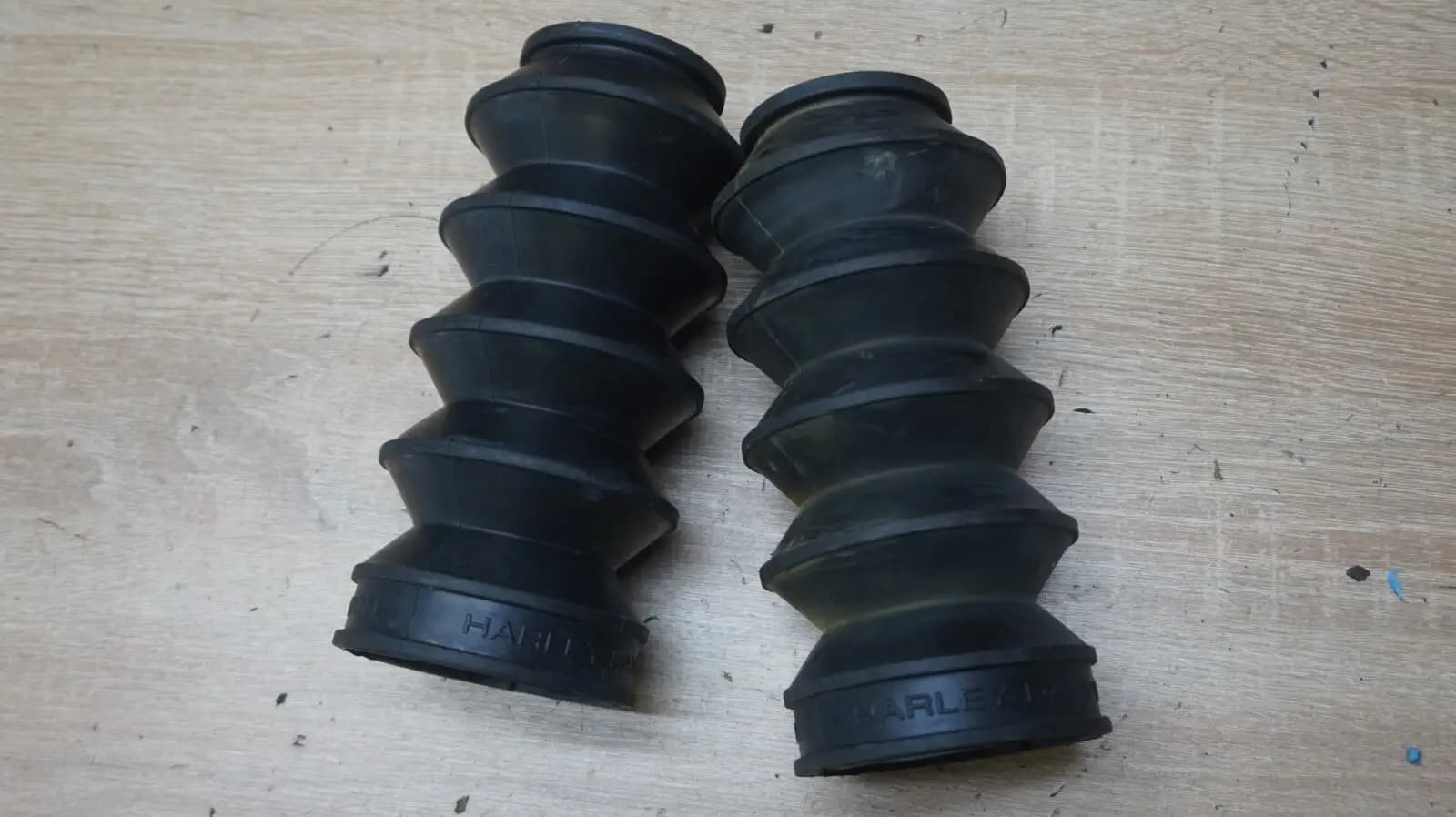 Harley Davidson FXBBS Front Fork Rubber Cover