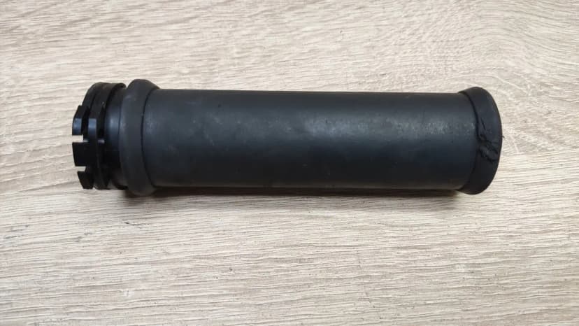 Harley Davidson Sportster XL 1200 C 2008 Throttle Grip / Handle