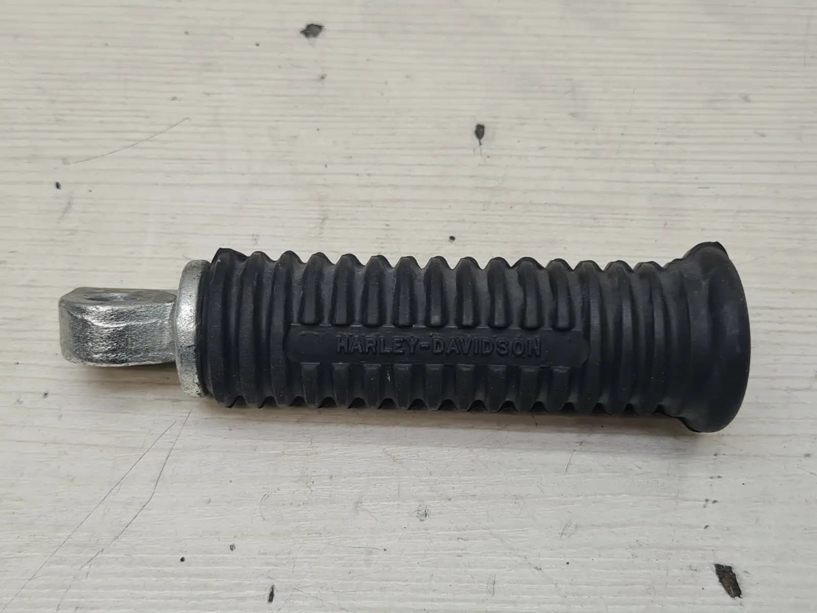 Harley Davidson SOFTAIL TOURING DYNA SPORTSTER FATBOY V ROD PEG