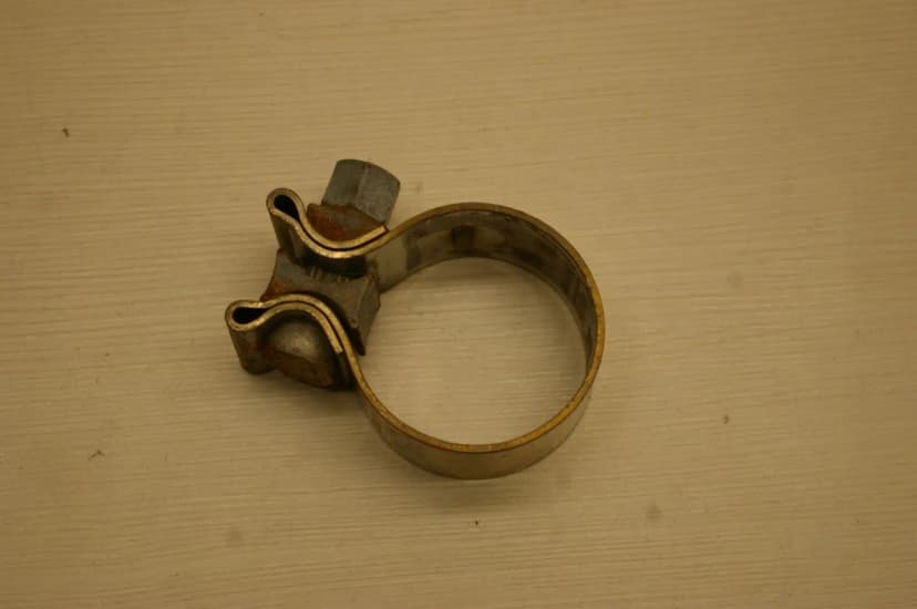 Harley Davidson 13660000030 Exhaust Muffler Clamp / Bracket