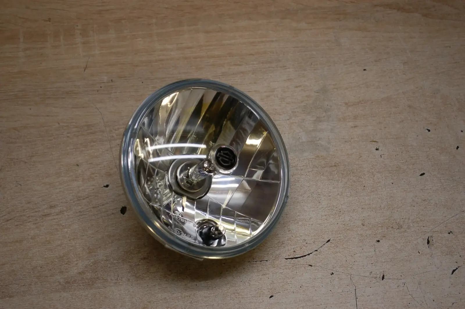 Harley Davidson SOFTAIL DYNA XL  SPORTSTER head light  headlight 68341-05A