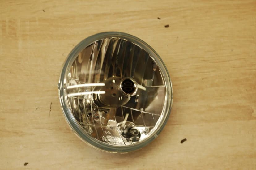 Harley Davidson SOFTAIL / DYNA XL / SPORTSTER head light / headlight 68335-05A