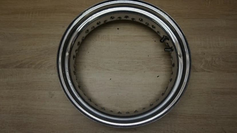 Harley Davidson Dyna Wheel Rim 40863-06 BUCLKED