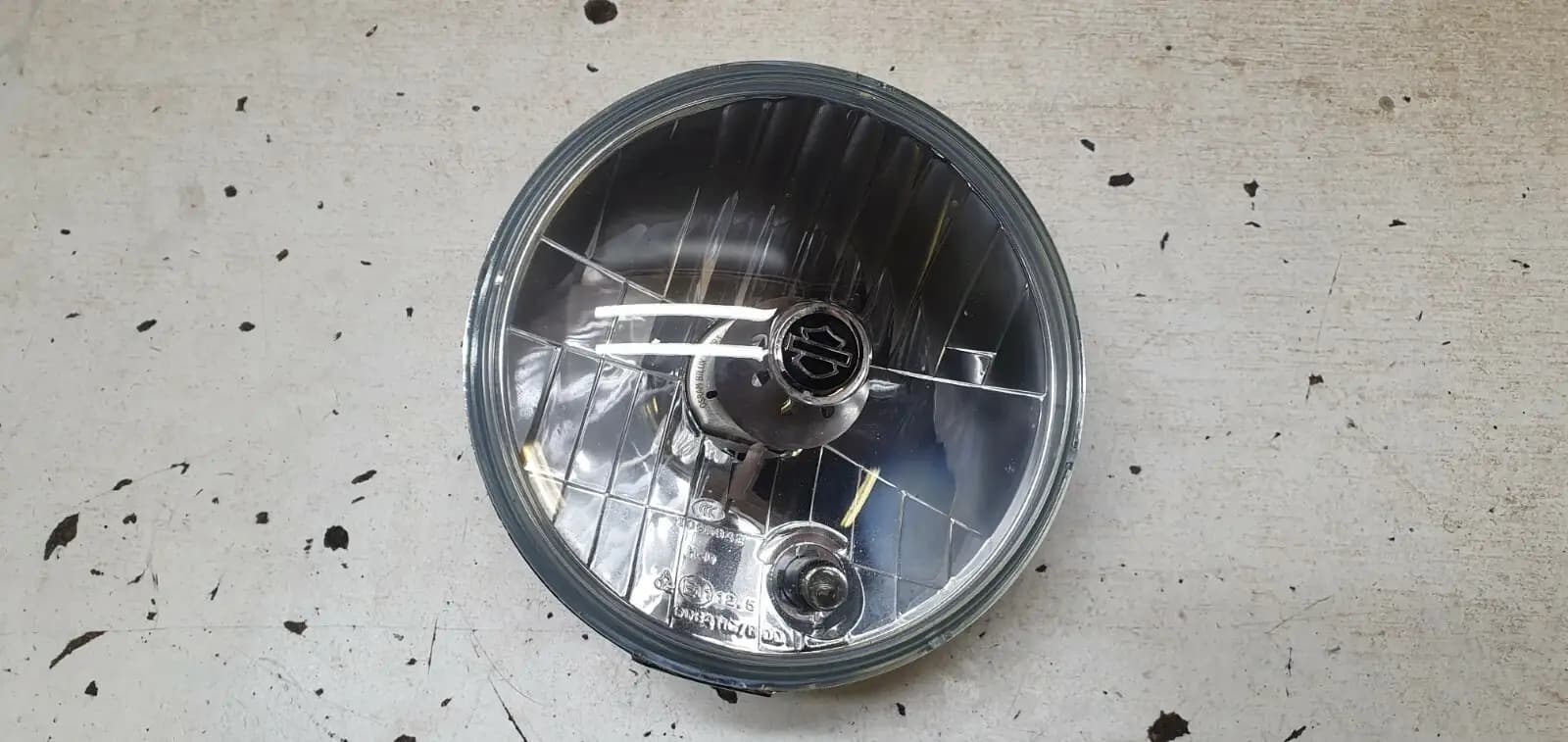 Harley Davidson SOFTAIL DYNA XL  SPORTSTER head light  headlight 68341-05A